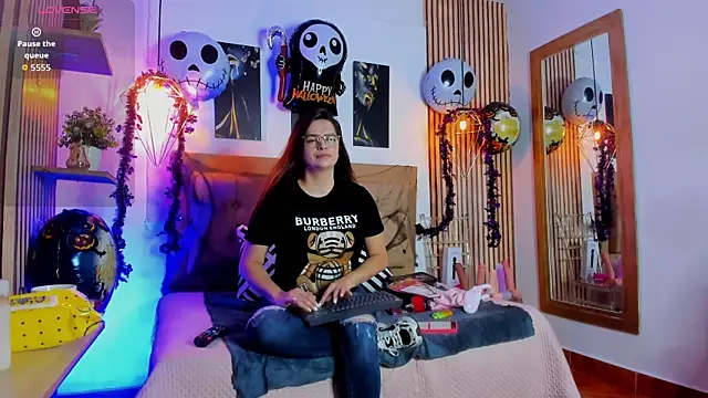  samanthaa foxx online show from 10/10/25, 11:33