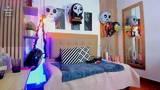  samanthaa foxx online show from 10/15/25, 10:56