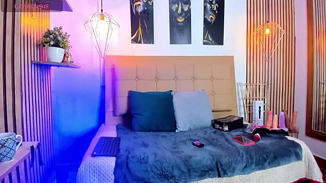  samanthaa foxx online show from 11/05/25, 12:08