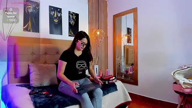  samanthaa foxx online show from 11/13/25, 10:41