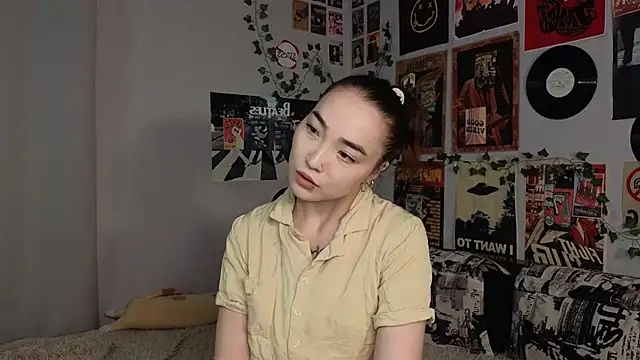 OdetteBiddy online show from 11/21/25, 08:08