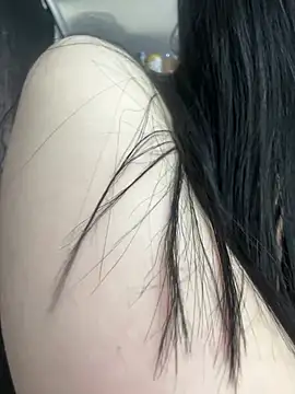 Snapshot of Briana_Hottt chatting on 06/19/26, 04:02 Briana Hottt online show from 06/19/26, 04:02