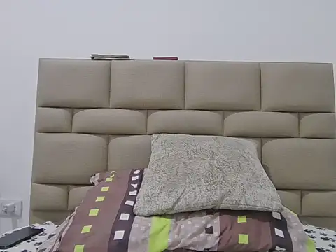 skinnylatino51 online show from 04/01/26, 12:46