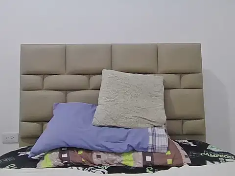 Snapshot of skinnylatino51 chatting on 01/11/26, 12:34 skinnylatino51 online show from 01/11/26, 12:34