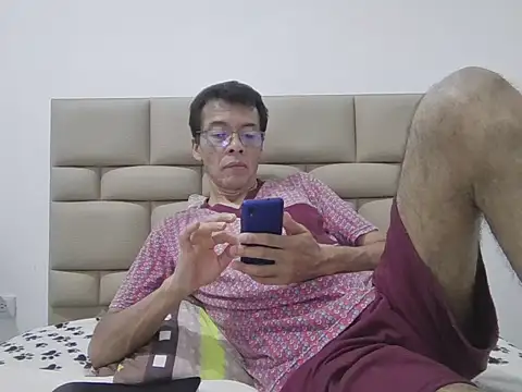 skinnylatino51 online show from 03/06/26, 12:38