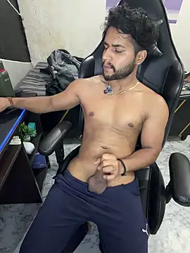 Kartikkartik8595 online show from 04/16/26, 10:34