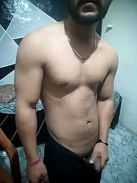 Kartikkartik8595 online show from 02/05/26, 11:39