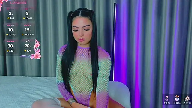 AshleyEttheenn online show from 11/18/25, 05:27