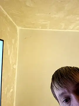 Snapshot of gazb90 chatting on 11/01/25, 08:36 gazb90 online show from 11/01/25, 08:36