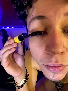 terra sunligth online show from 11/23/25, 07:02