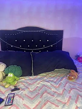 terra sunligth online show from 09/19/25, 02:37