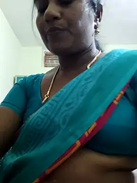 Snapshot of papukurty chatting on 10/16/25, 08:44 papukurty online show from 10/16/25, 08:44