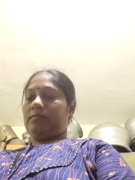 Snapshot of papukurty chatting on 05/15/26, 02:20 papukurty online show from 05/15/26, 02:20