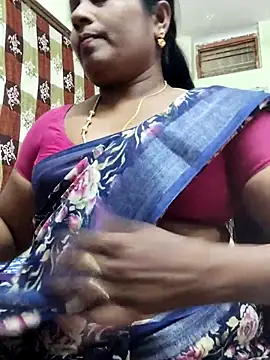 Snapshot of papukurty chatting on 04/20/26, 09:01 papukurty online show from 04/20/26, 09:01