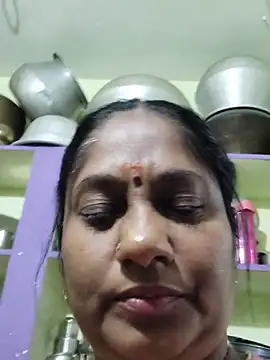 Snapshot of papukurty chatting on 06/19/26, 02:06 papukurty online show from 06/19/26, 02:06