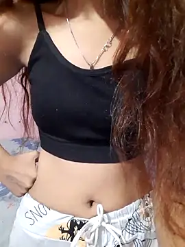 Snapshot of Mahira568 chatting on 10/29/25, 05:12 Mahira568 online show from 10/29/25, 05:12