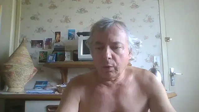Snapshot of gegevincent chatting on 07/01/26, 12:38 gegevincent online show from 07/01/26, 12:38