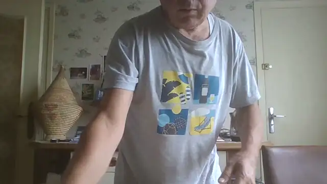 Snapshot of gegevincent chatting on 06/08/26, 09:54 gegevincent online show from 06/08/26, 09:54