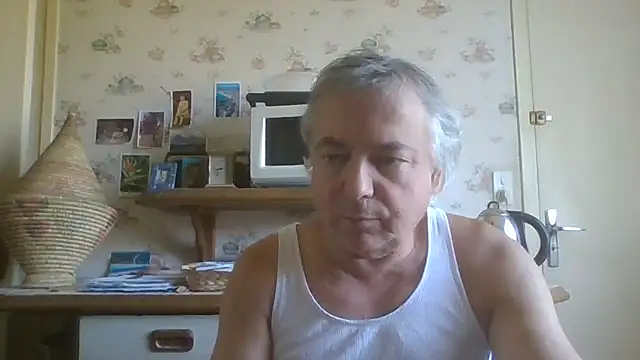 Snapshot of gegevincent chatting on 07/06/26, 09:27 gegevincent online show from 07/06/26, 09:27