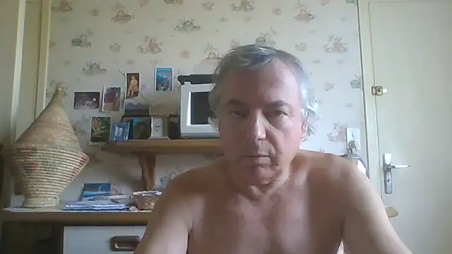 Snapshot of gegevincent chatting on 06/24/26, 12:04 gegevincent online show from 06/24/26, 12:04
