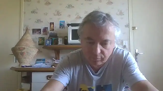 Snapshot of gegevincent chatting on 06/07/26, 11:15 gegevincent online show from 06/07/26, 11:15
