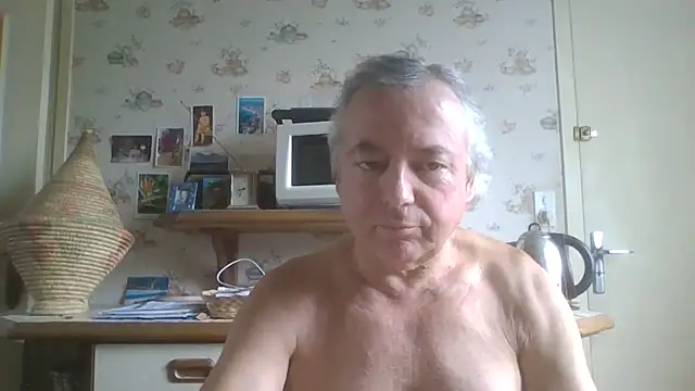Snapshot of gegevincent chatting on 06/29/26, 09:05 gegevincent online show from 06/29/26, 09:05