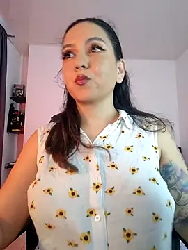 Abbyjoness21 online show from 10/03/25, 07:37