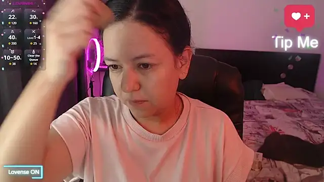 Abbyjoness21 online show from 11/11/25, 10:21