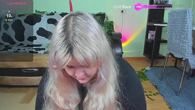 Snapshot of _CandyM1lky_ chatting on 09/12/25, 06:46 CandyM1lky online show from 09/12/25, 06:46