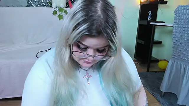  CandyM1lky  online show from 12/05/25, 06:23