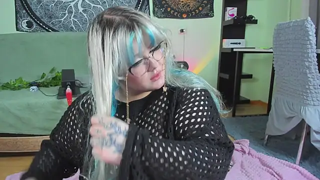  CandyM1lky  online show from 10/20/25, 06:37