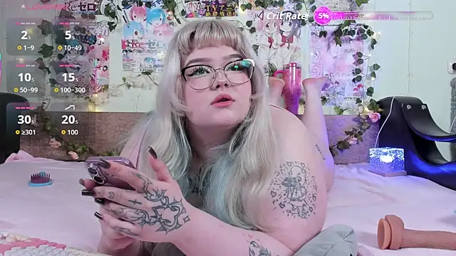  CandyM1lky  online show from 03/05/26, 07:27