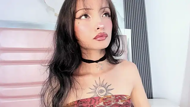 MaddieStark online show from 10/10/25, 06:53
