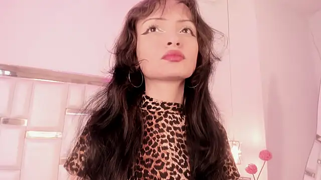 Snapshot of MaddieStark chatting on 12/02/25, 04:41 MaddieStark online show from 12/02/25, 04:41