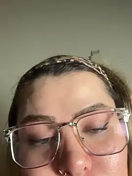 aydabella7777 online show from 02/05/26, 07:21