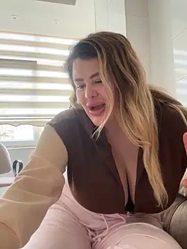 aydabella7777 online show from 04/03/26, 08:10