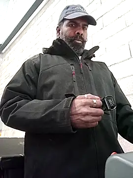 frenchblackc31 online show from 03/12/26, 01:48