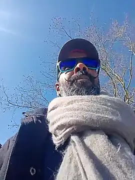 frenchblackc31 online show from 03/01/26, 10:37