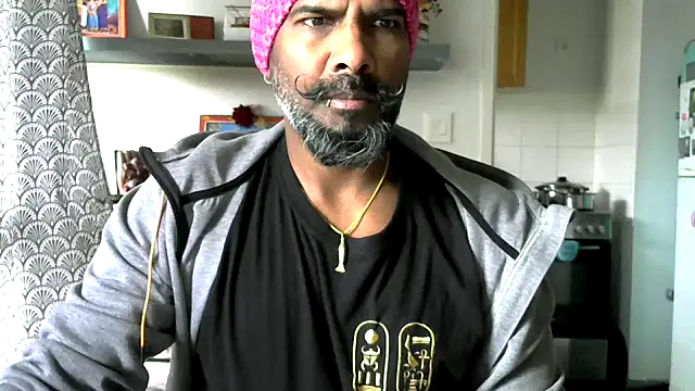 frenchblackc31 online show from 05/14/26, 08:33