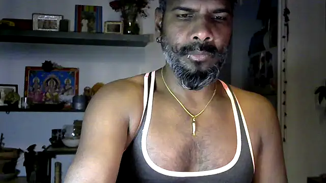 frenchblackc31 online show from 02/02/26, 05:34