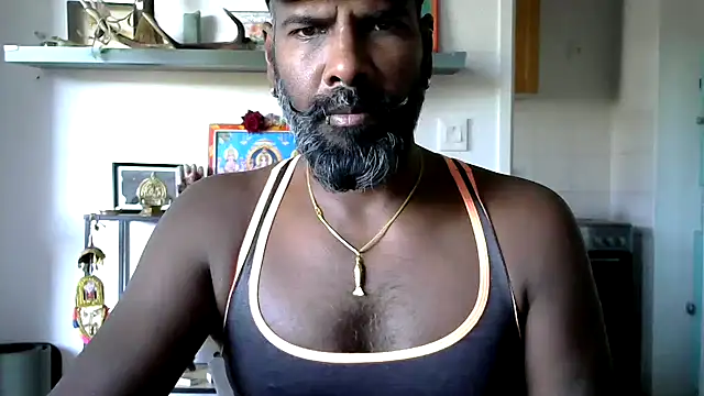 Snapshot of frenchblackc31 chatting on 09/22/25, 08:42 frenchblackc31 online show from 09/22/25, 08:42