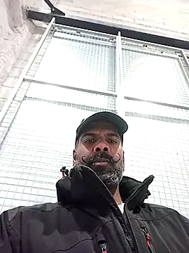 frenchblackc31 online show from 12/05/25, 03:32