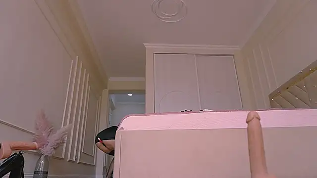 lori leen  online show from 04/27/26, 07:28