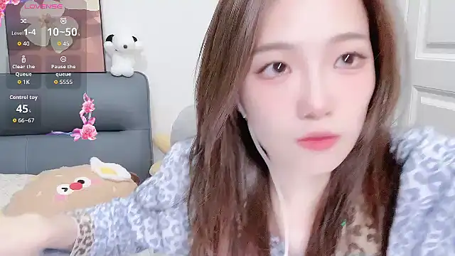 yuyu 77 online show from 12/17/25, 12:43