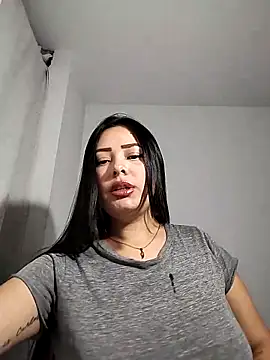 Snapshot of Damii_001 chatting on 09/20/25, 01:54 Damii 001 online show from 09/20/25, 01:54
