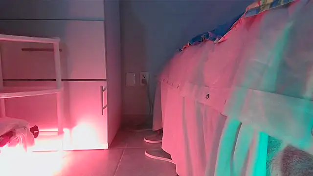 SatiroyNinfa online show from 04/17/26, 09:28