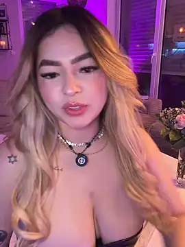 OriannaFox online show from 02/10/26, 06:07