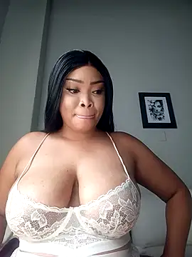 MadamPinky online show from 03/25/26, 10:47