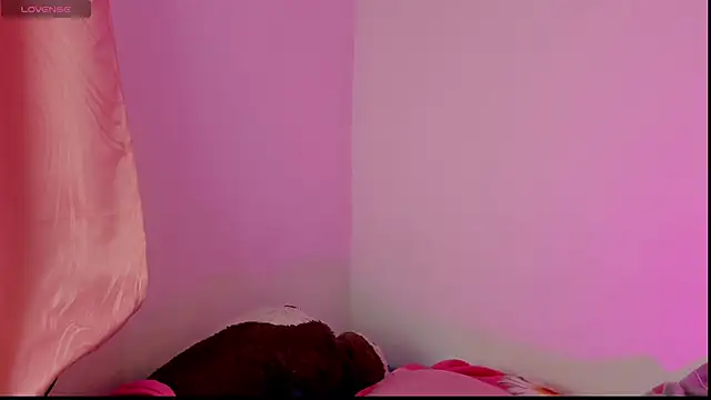 Alanaloiiss  online show from 03/06/26, 03:56