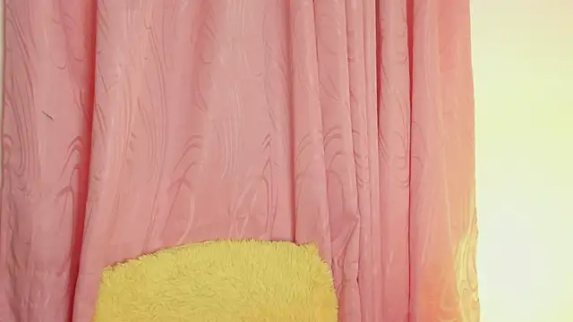 Alanaloiiss  online show from 04/01/26, 04:25